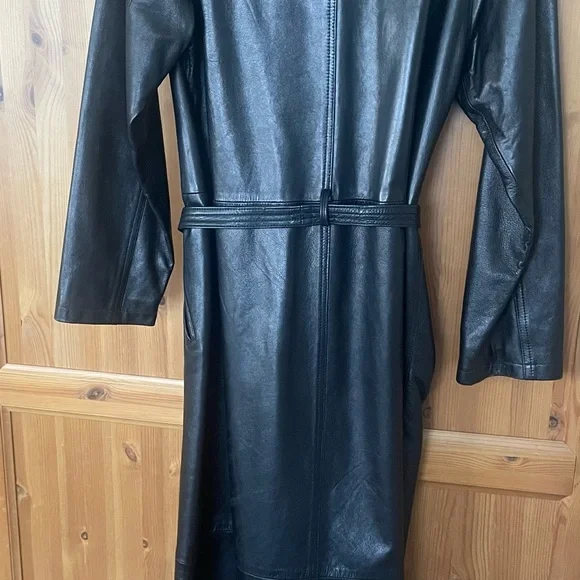 SALE📍📍📍Neto lambskin leather overcoat size small - Picture 3 of 7